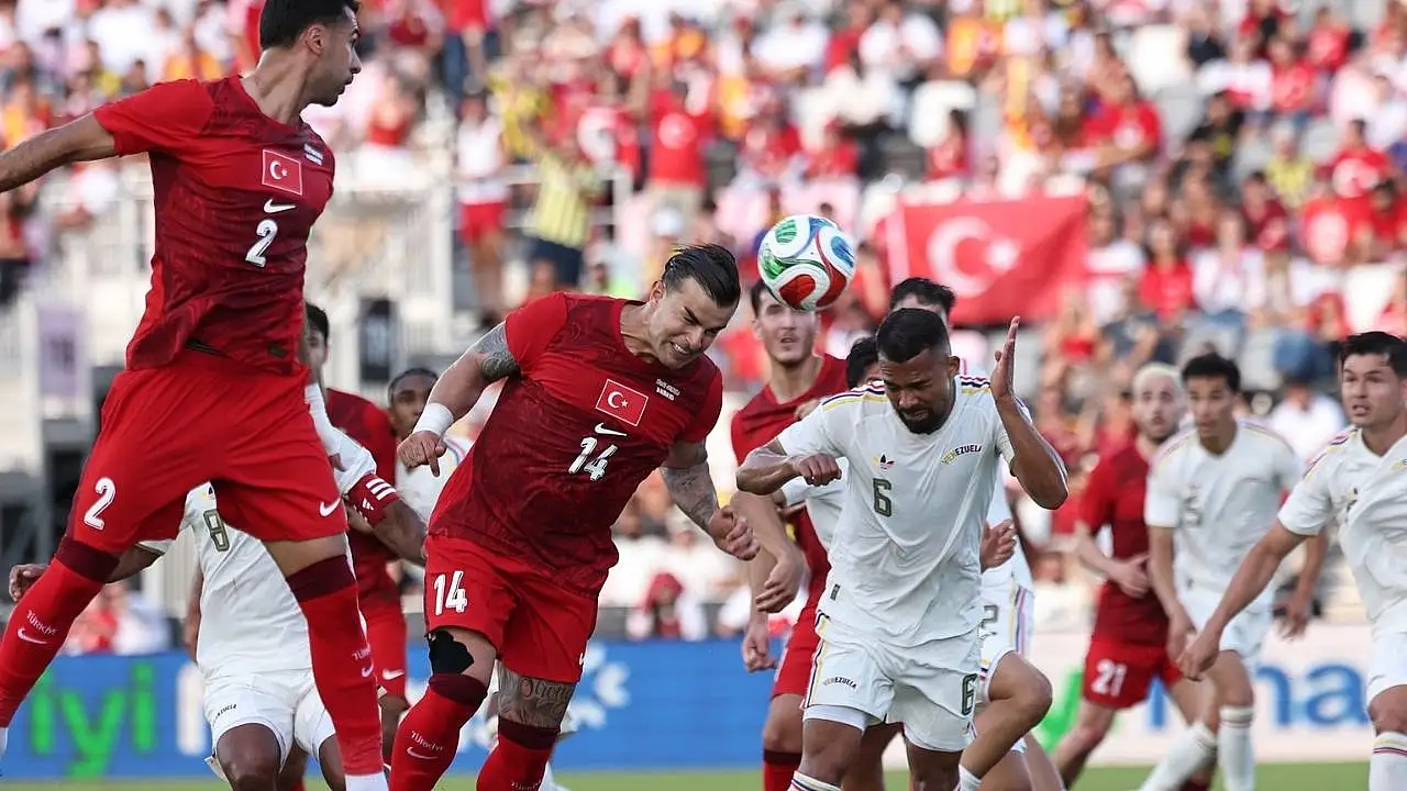A Milli Futbol Takımı son hazırlıkta galip : 2-1