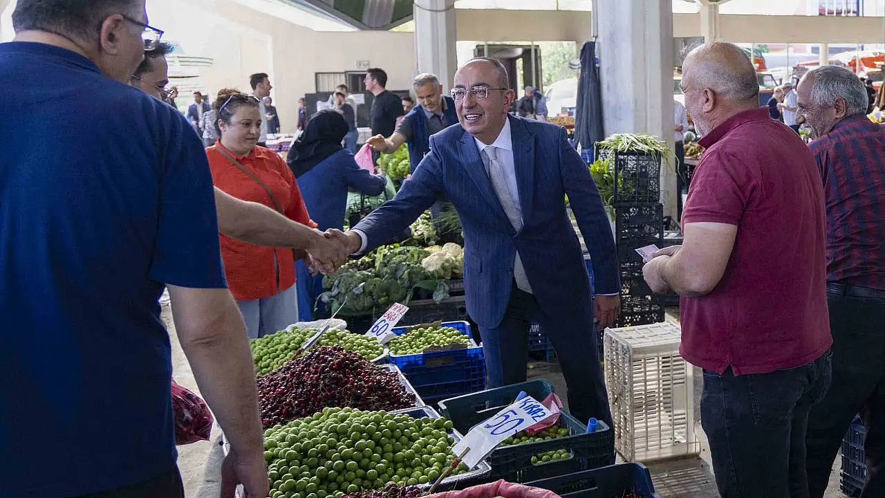 Başkan Kavuş vatandaşlarla buluştu, soruları tek tek yanıtladı