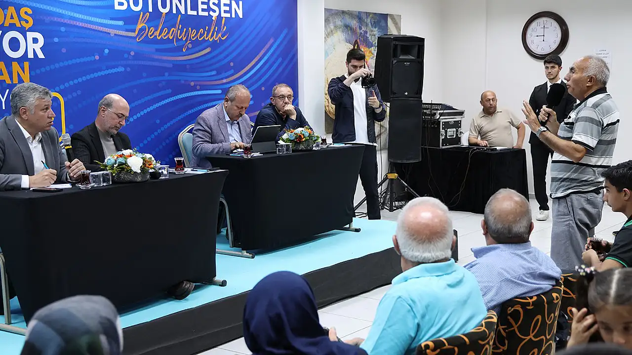 Başkan Pekyatırmacı, vatandaşların sorularını cevapladı