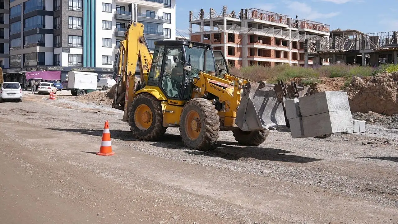 Karatay caddelerinde altyapı çalışmaları sürüyor
