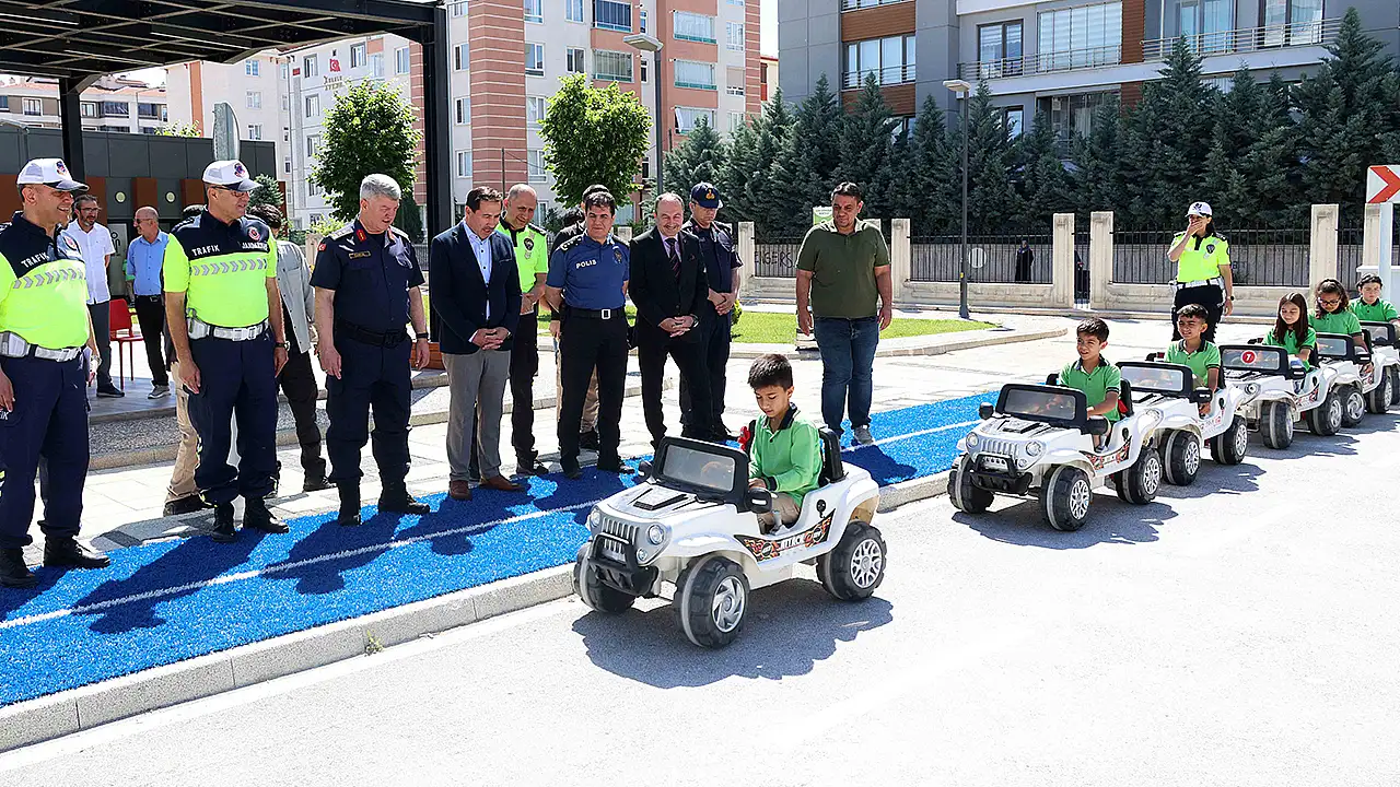 Karatay'da trafikte bilinçli nesiller yetişiyor