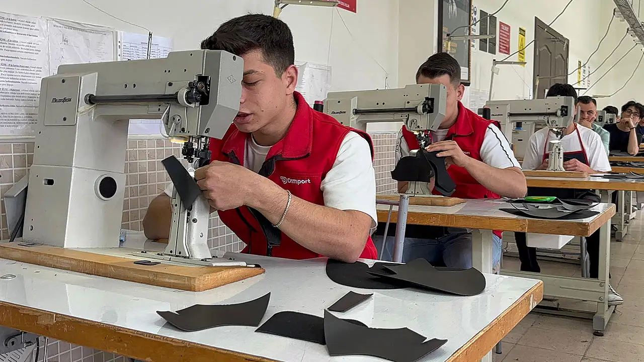 Konya'da ayakkabı sektörüne can suyu olacak okul