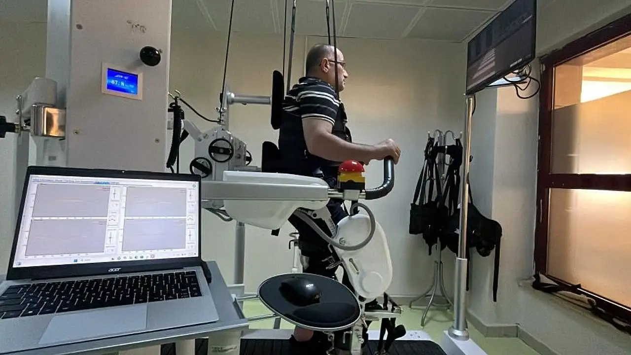 Konya'da felç hastalarına umut olan ikinci robot hizmete girdi