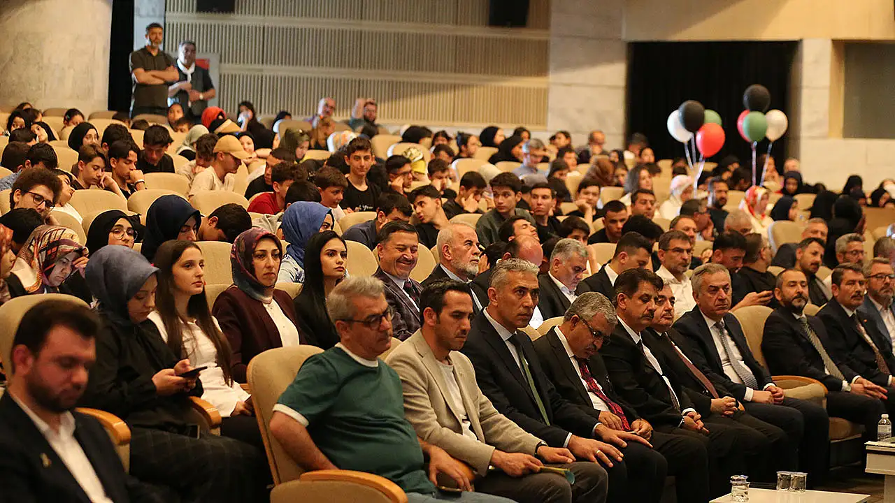 Konya'da genç kalemler Buluştu