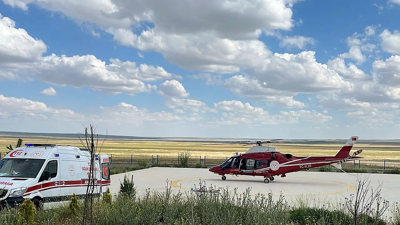 Konya'da kalp krizi geçiren hastanın imdadına ambulans helikopter yetişti
