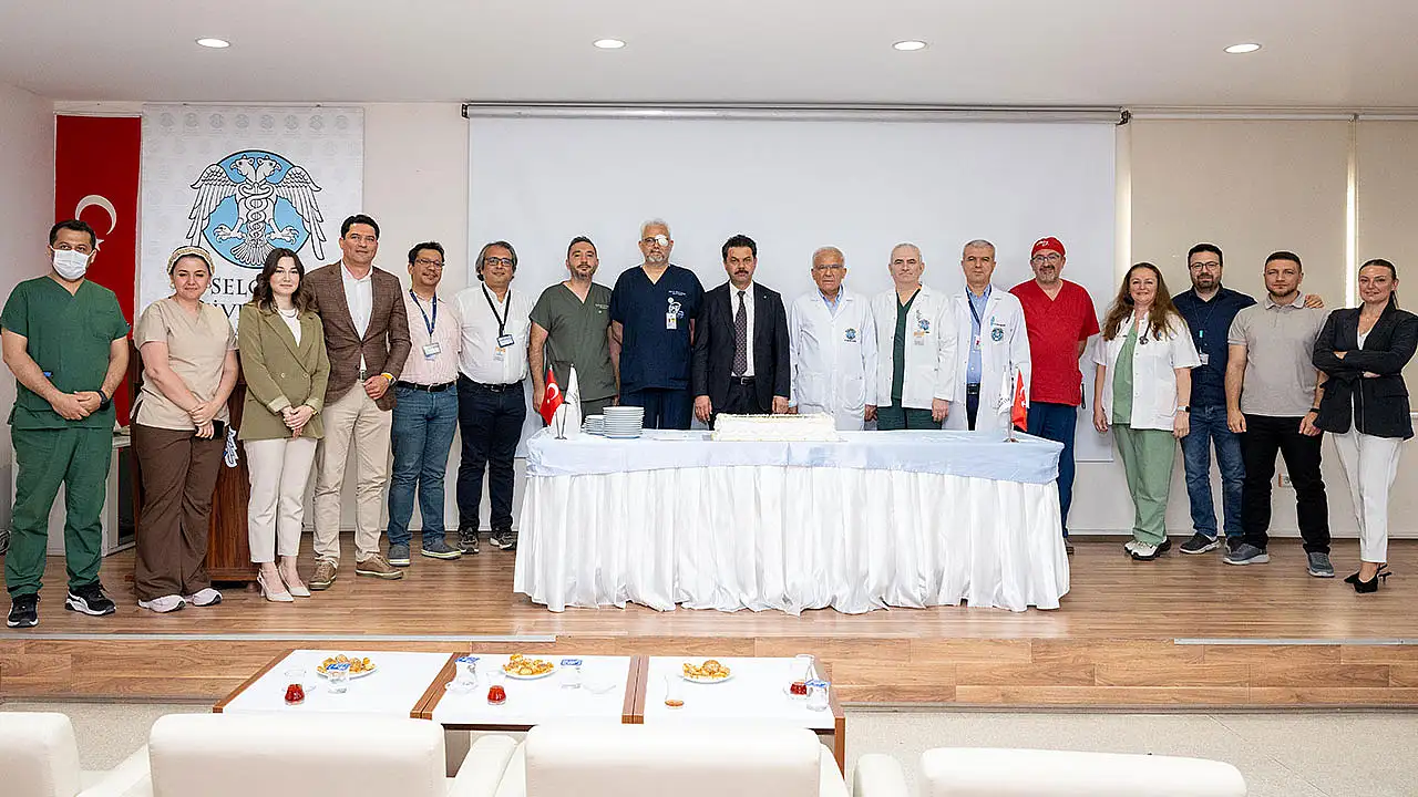 Konya'da robotik cerrahiye Selçuk damgası