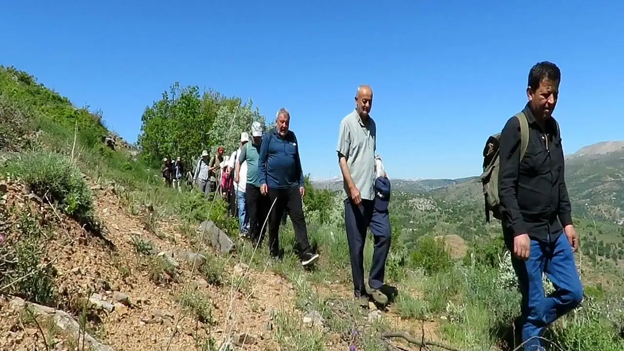 Konya'da unutulan yol, 40 yıl sonra yeniden yüründü