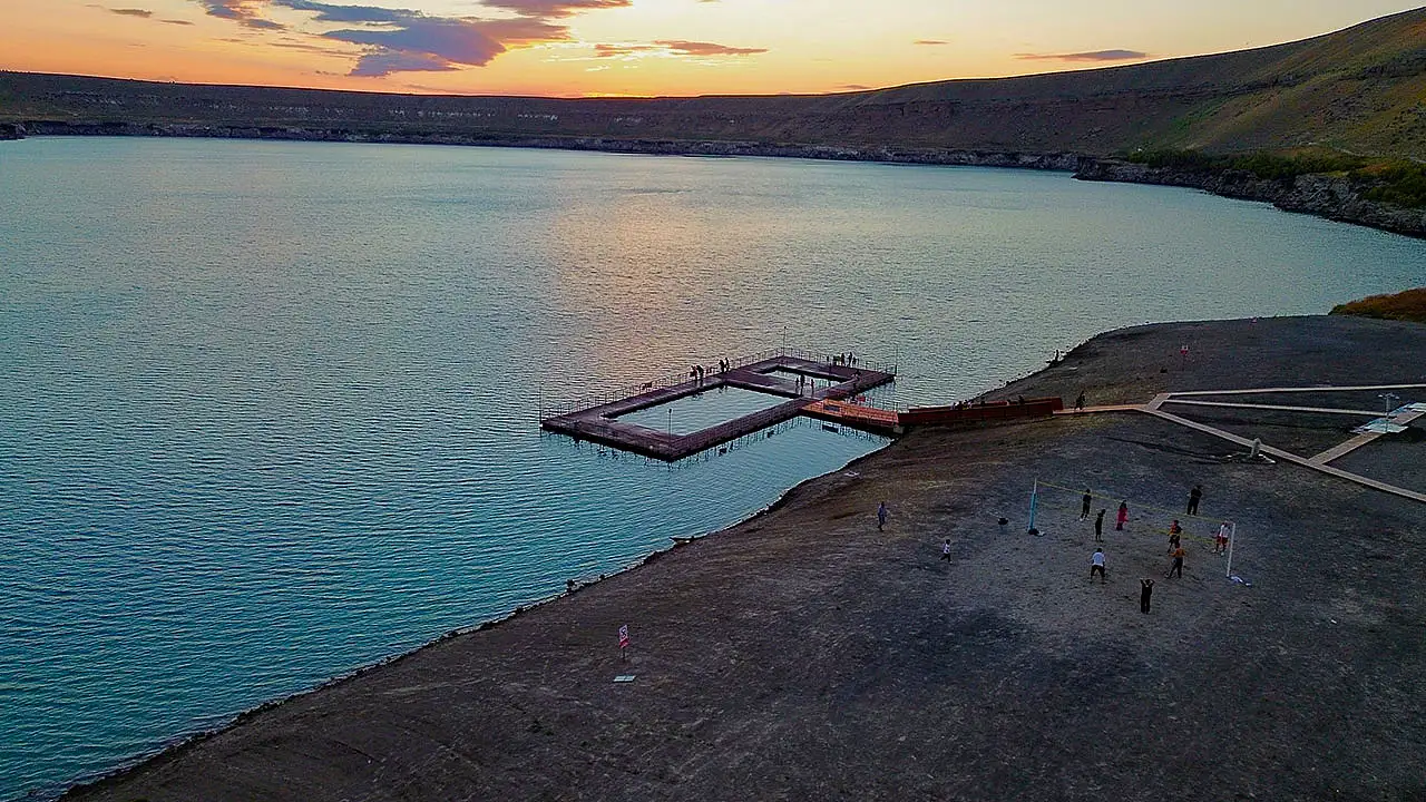 Konya'daki göl ilgi odağı oldu