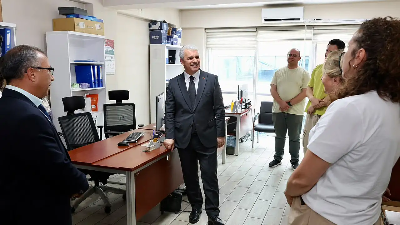 Konya Valisi Akın, Konya Rölöve ve Anıtlar Müdürlüğünü ziyaret etti