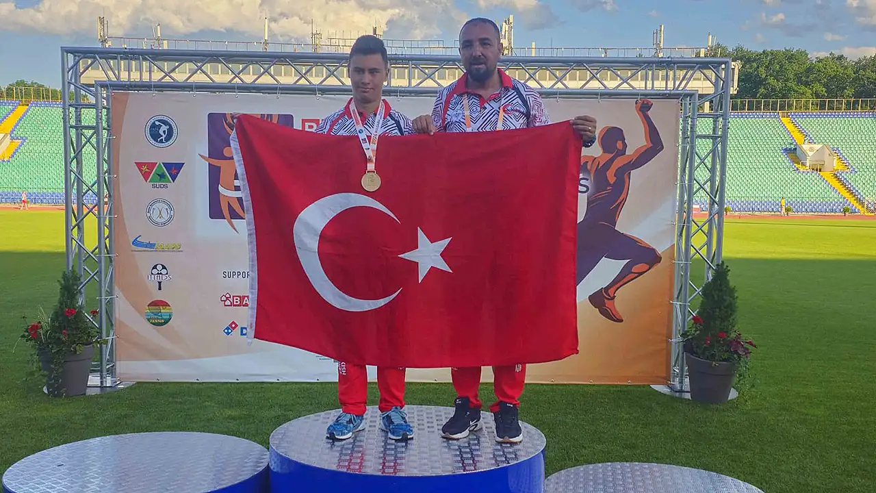Meramlı Muhammed Eren rekorlarla tarih yazdı