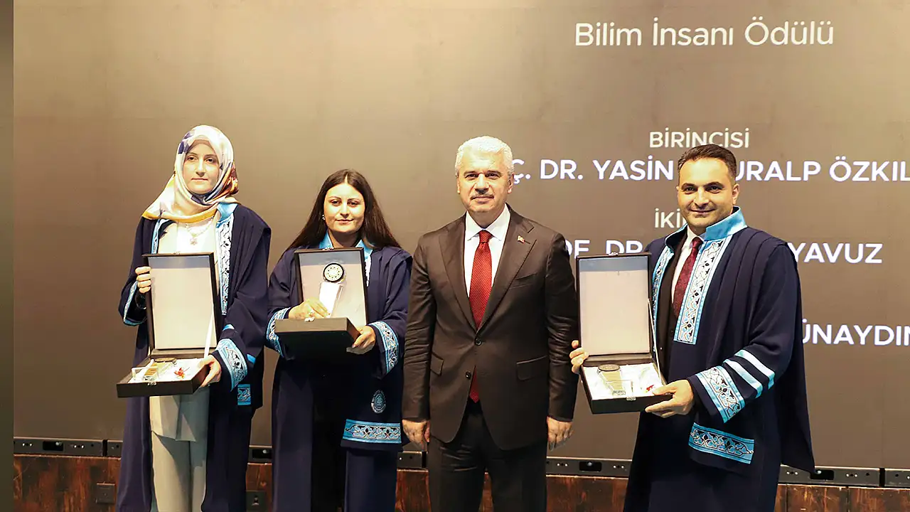 NEÜ'de gurur gecesi