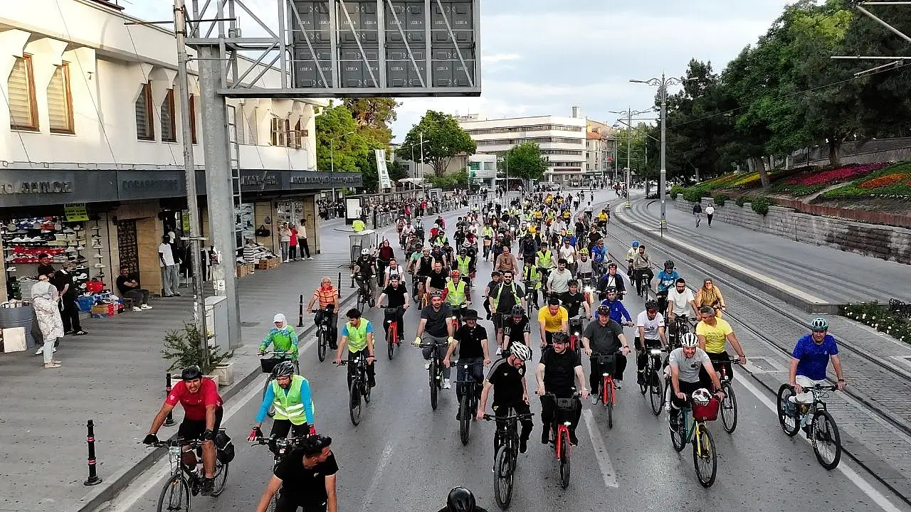 Konya'nın 31 ilçesinde pedallara aynı anda basıldı