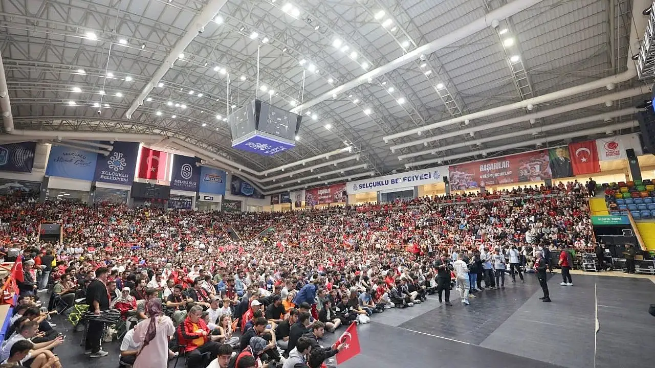 Konya Selçuklu'da Milli maç coşkusu