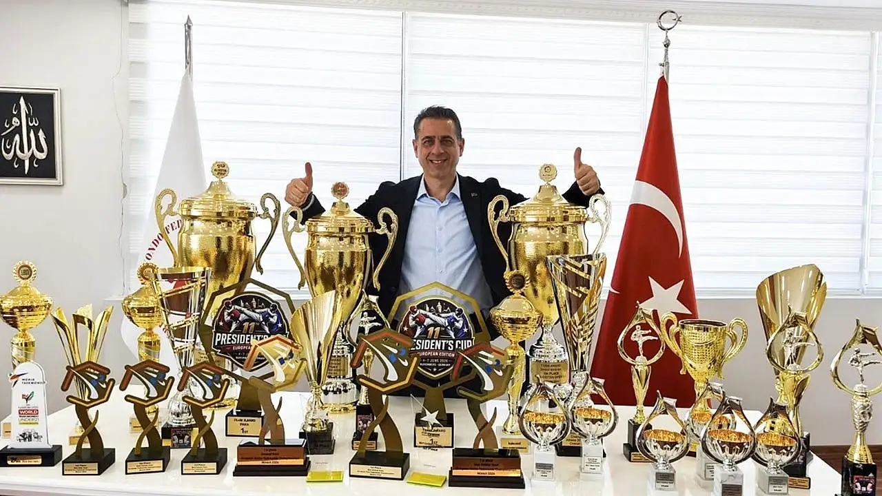 20 ayda 40 şampiyonluk
