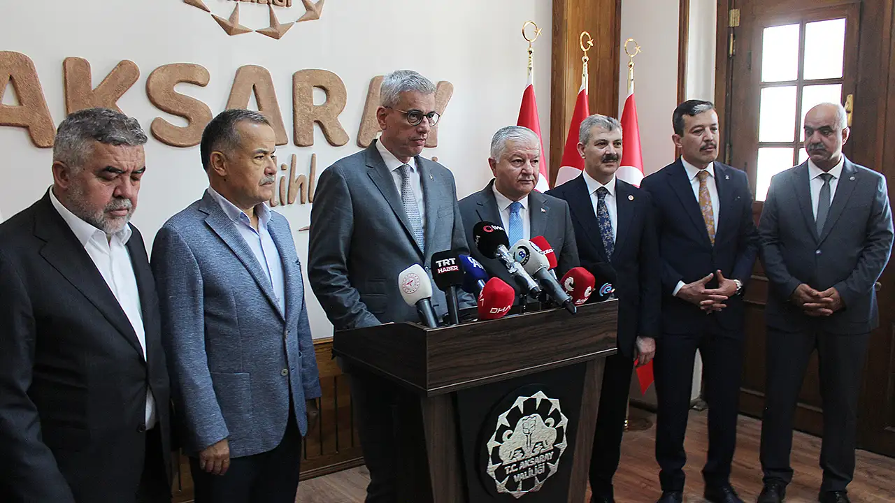 Aksaray'a gelen Bakan Memişoğlu: 'Toplumumuzun yüzde 65'i kilolu'