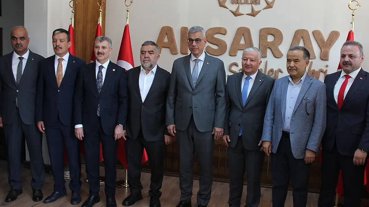 Aksaray'a gelen Bakan Memişoğlu: 'Toplumumuzun yüzde 65'i kilolu'