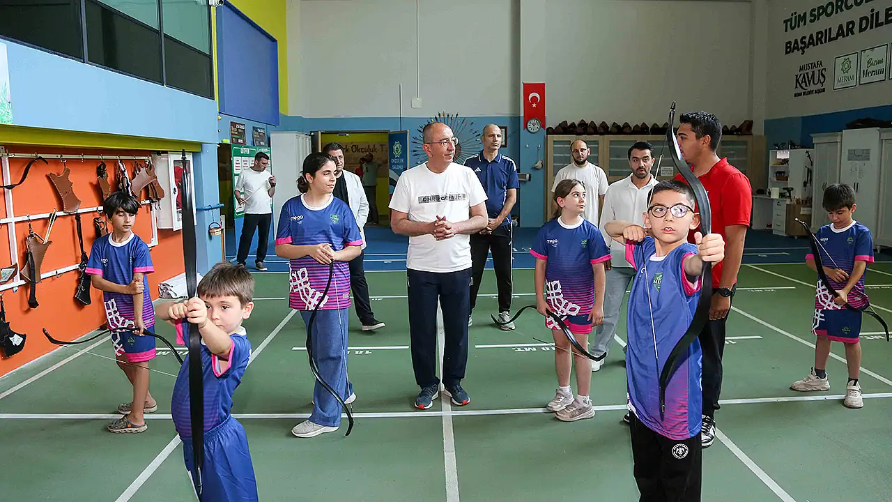 Başkan Kavuş çocukların spor heyecanına ortak oldu
