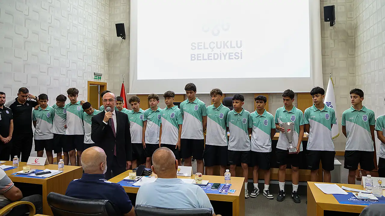 Başkan Pekyatırmacı, şampiyonları ağırladı