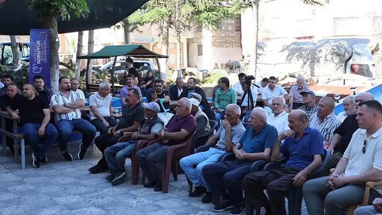 Beyşehir'de vatandaş soru Başkan cevapladı