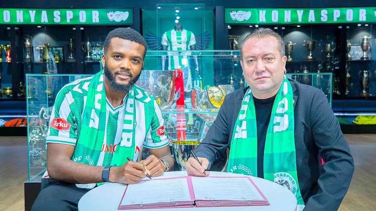 Konyaspor'da Awaziem imzayı attı