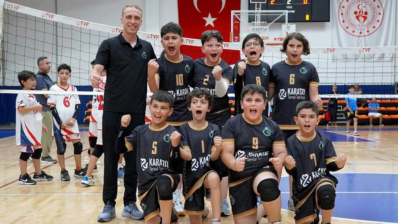 Karatay Belediyespor namağlup şampiyon