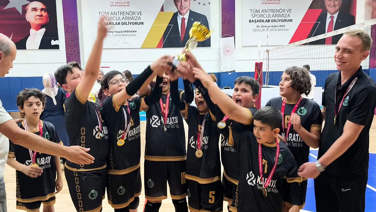 Karatay Belediyespor namağlup şampiyon