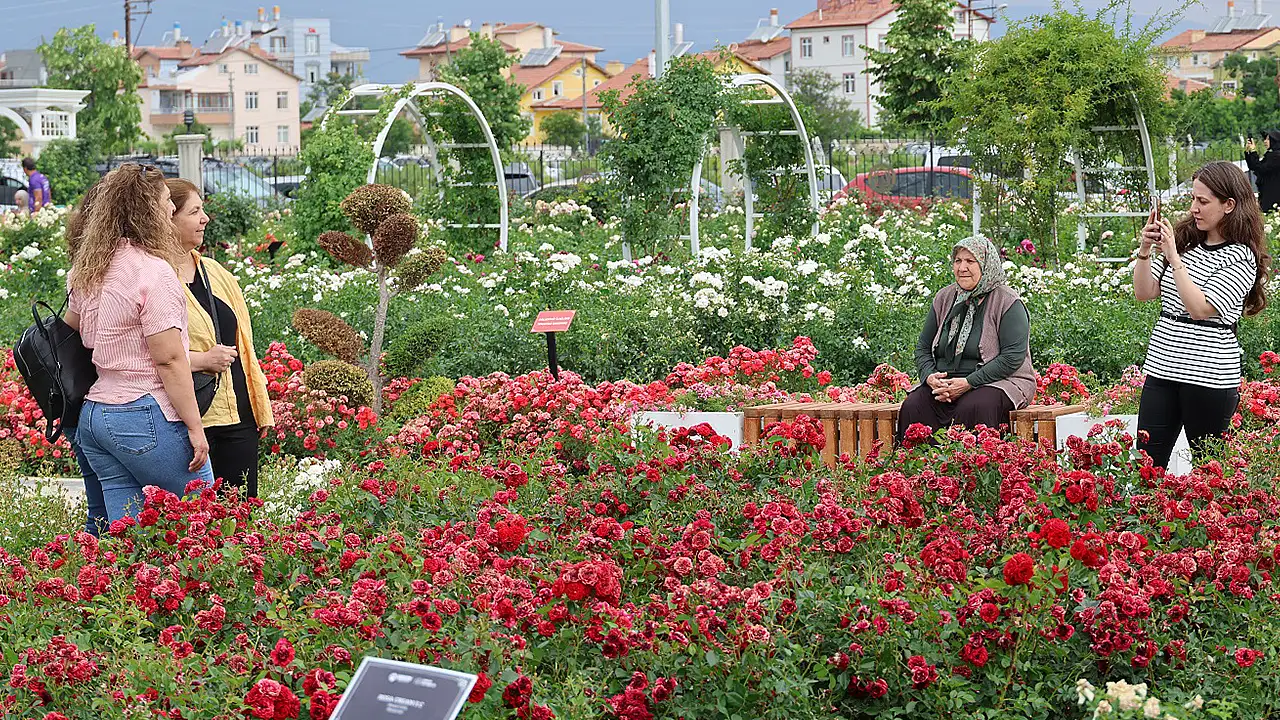 Karatay hatıralarda iz bırakıyor