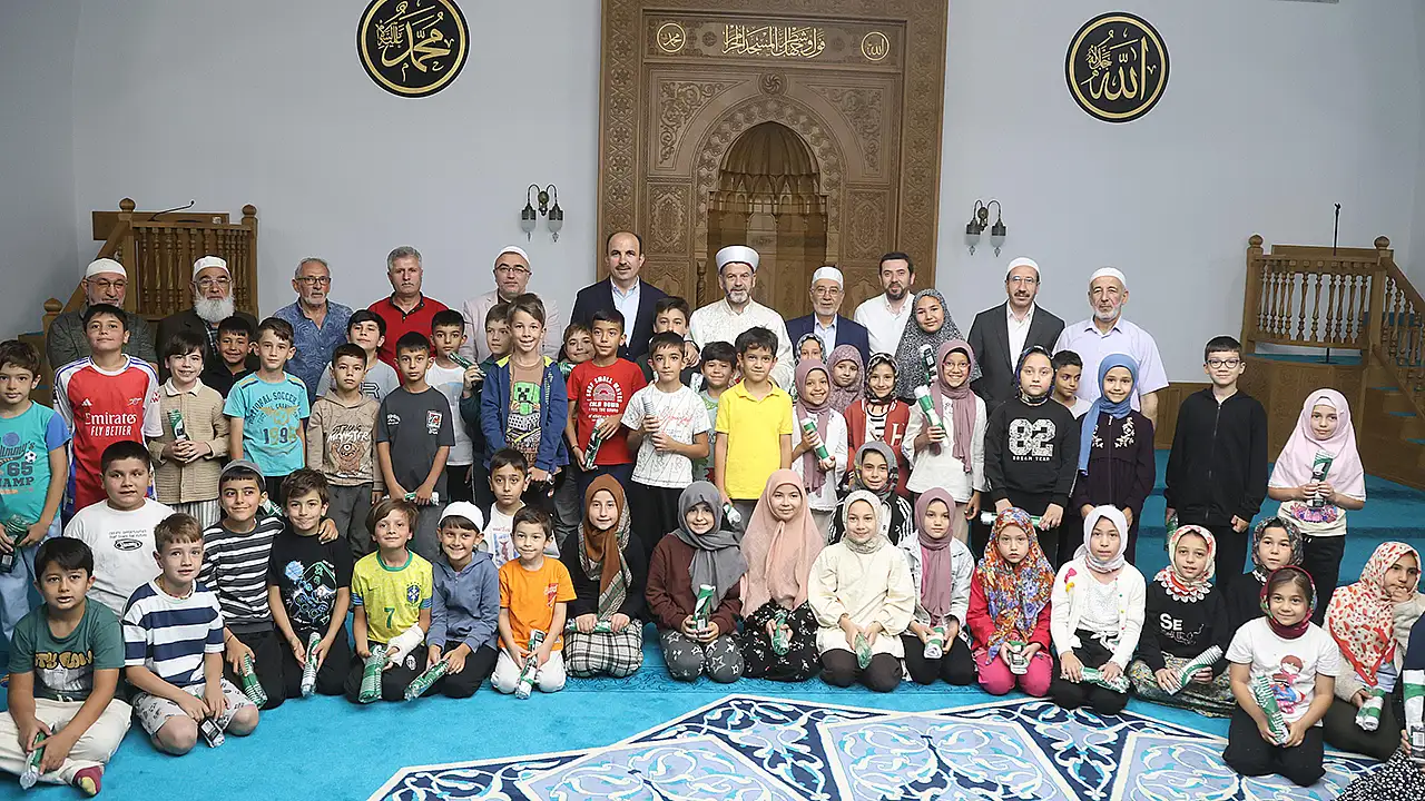 Konya'da 15 bin 535 çocuk sabah namazında buluşuyor
