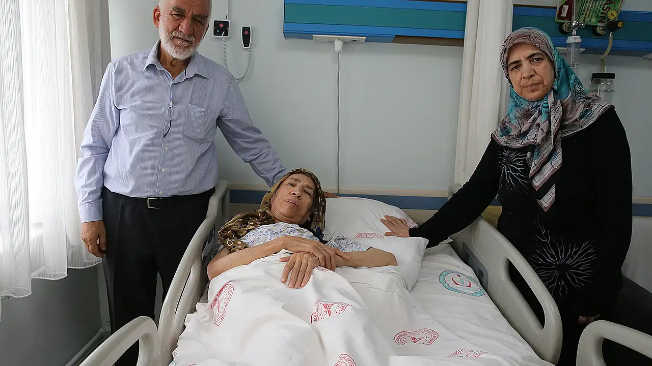 Konya'da 500 günlük tedavi zaferi! Alkış ve gözyaşlarıyla uğurlandı