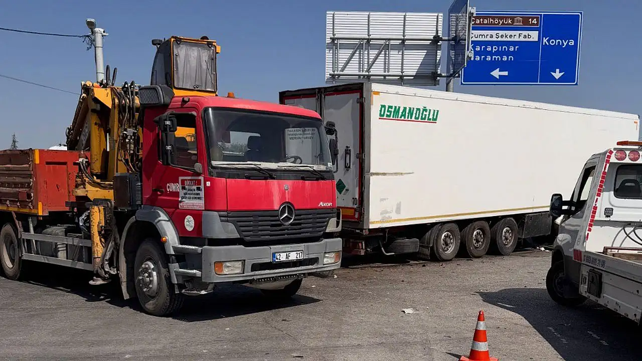 Konya'da can pazarı! Tırın çarptığı otomobilde 2 kişi hayatını kaybetti