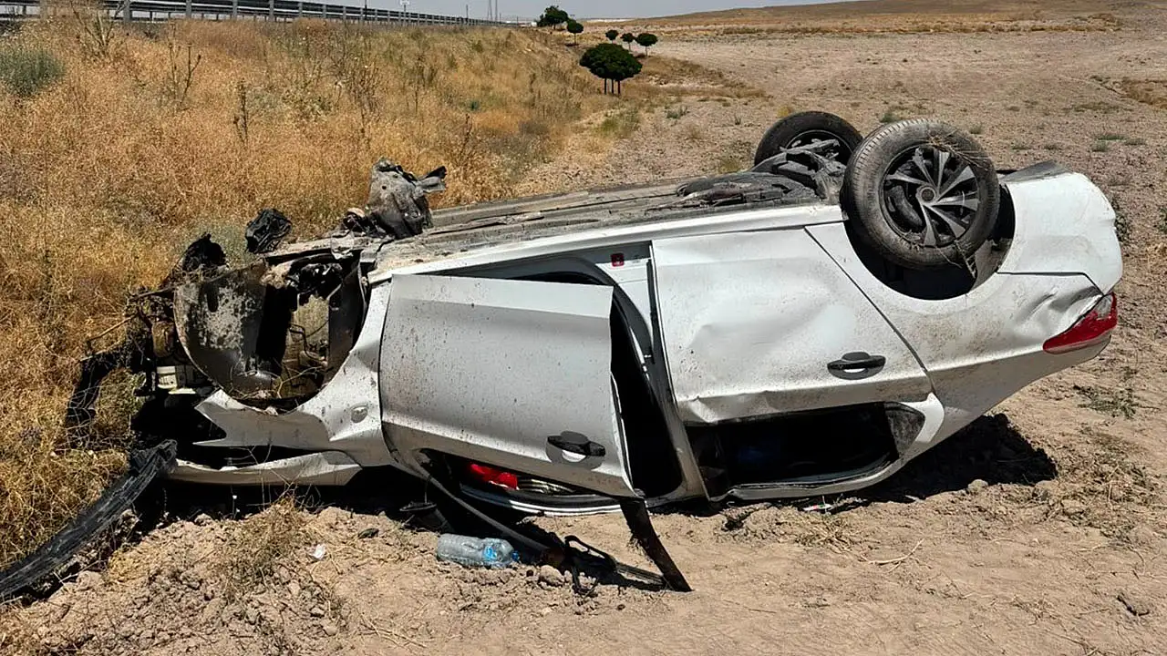 Konya'da feci kaza: Otomobil şarampole uçtu