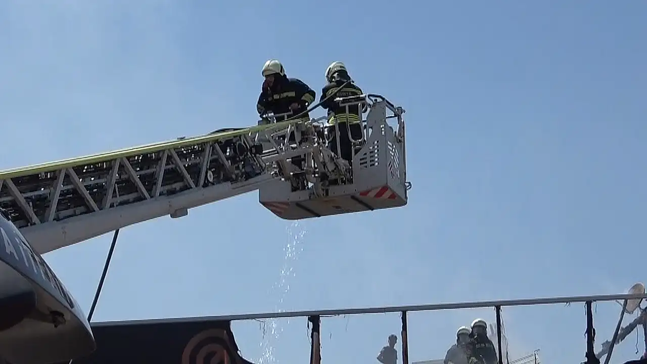 Konya'da iş yerinde yangın paniği!