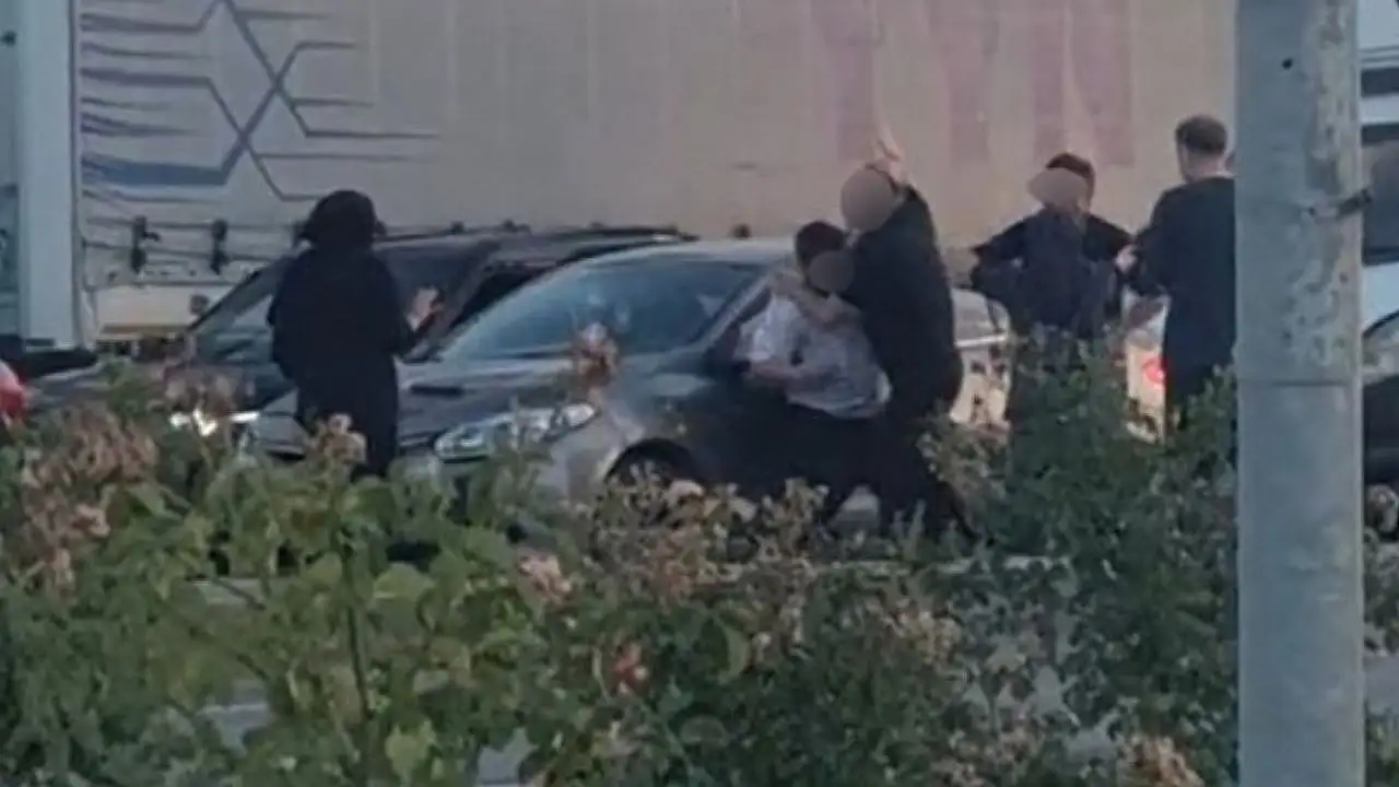 Konya'da trafik ortasında yumruklar konuştu