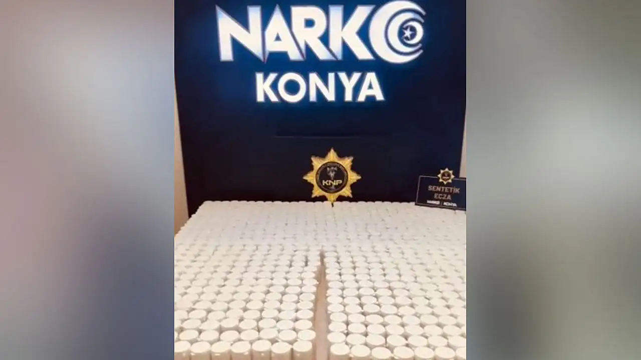 Konya'da zehir tacirlerine geçit yok: Binlerce hap ele geçirildi