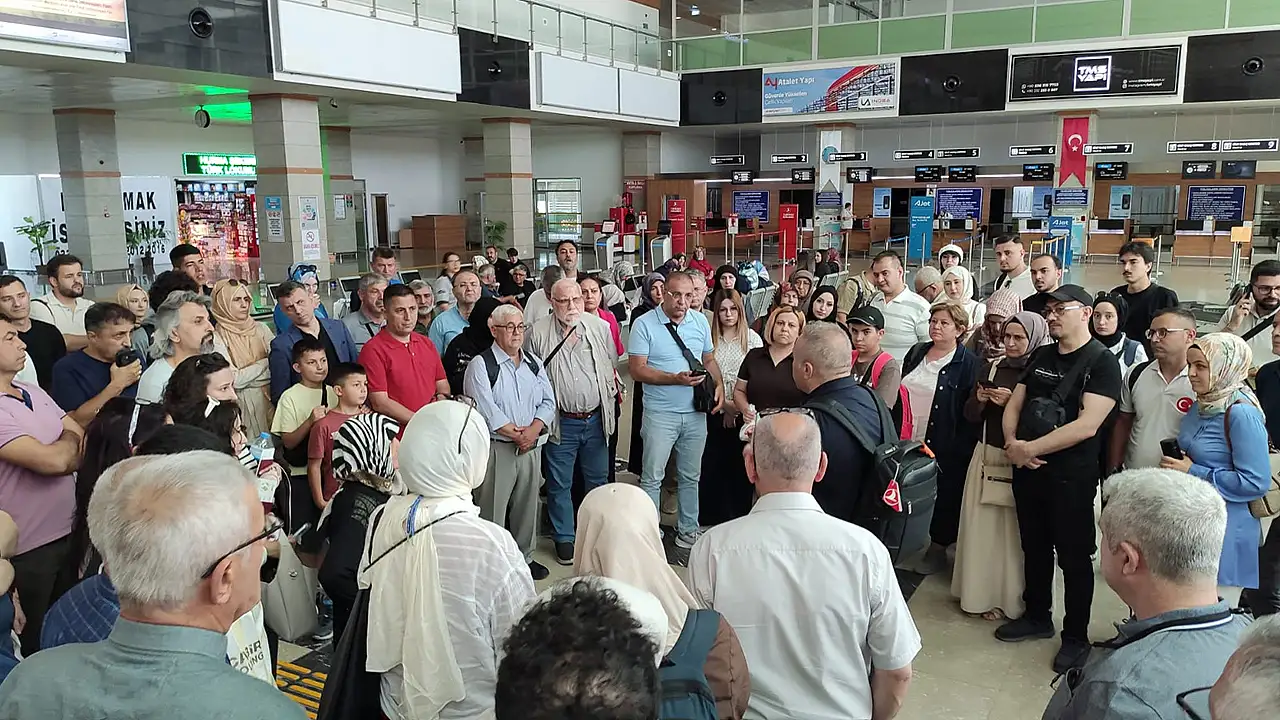 Konya'dan Balkan turunun ilk uçağı uçtu
