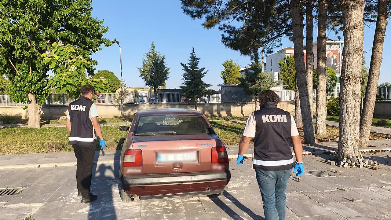 Konya durdurulan araçtan adeta cephanelik çıktı!