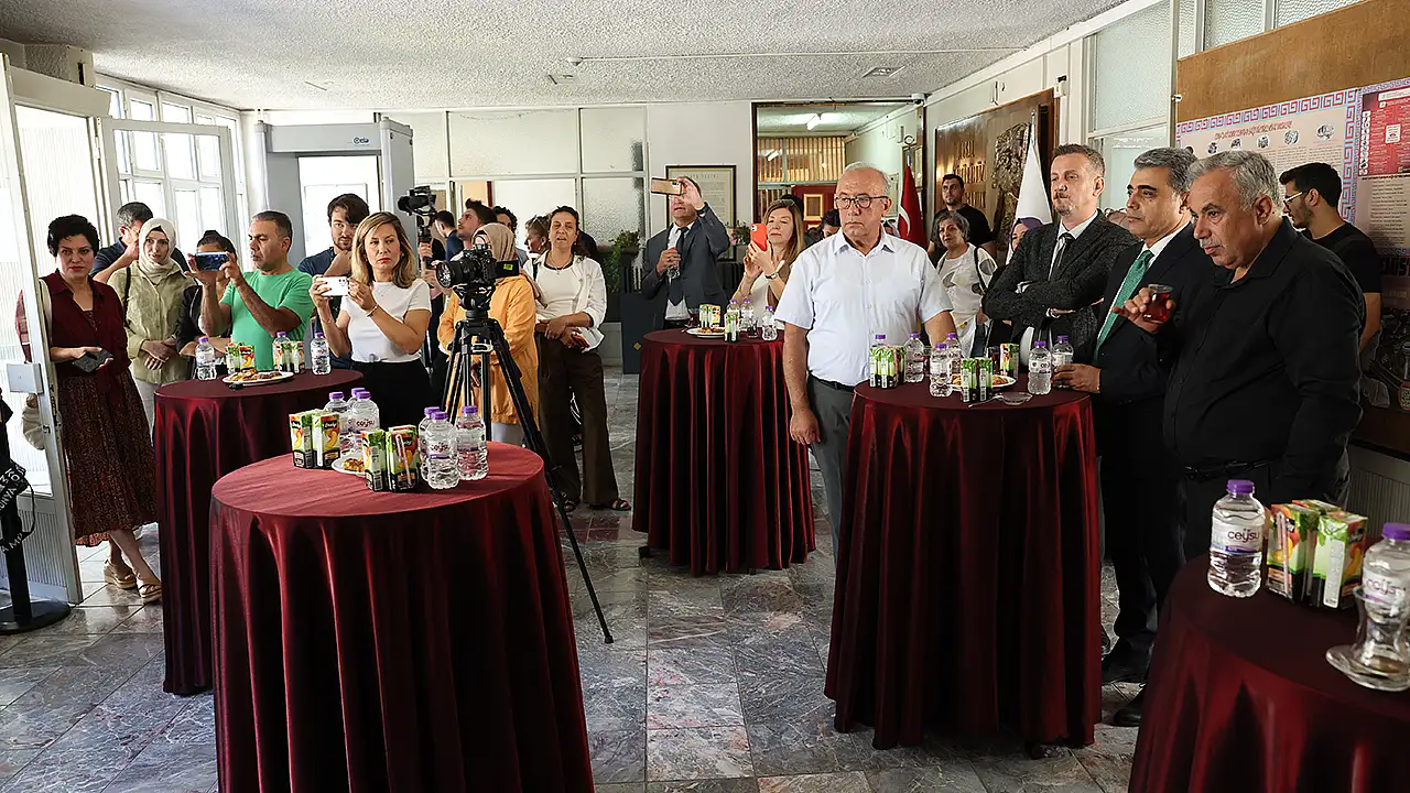 Konya Kültür Yolu Festivali'nde Türk sanat müziği rüzgarı esti
