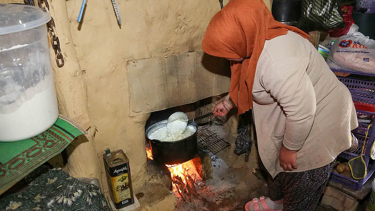 Konya'nın asırlık sırrı Kızılören mağaralarında uykuya yattı