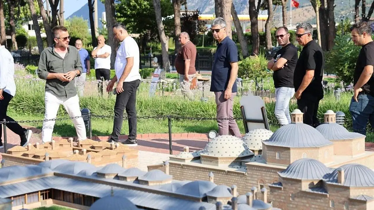 Konya'nın da yer aldığı heyetten Şehzadelerpark'a tam not