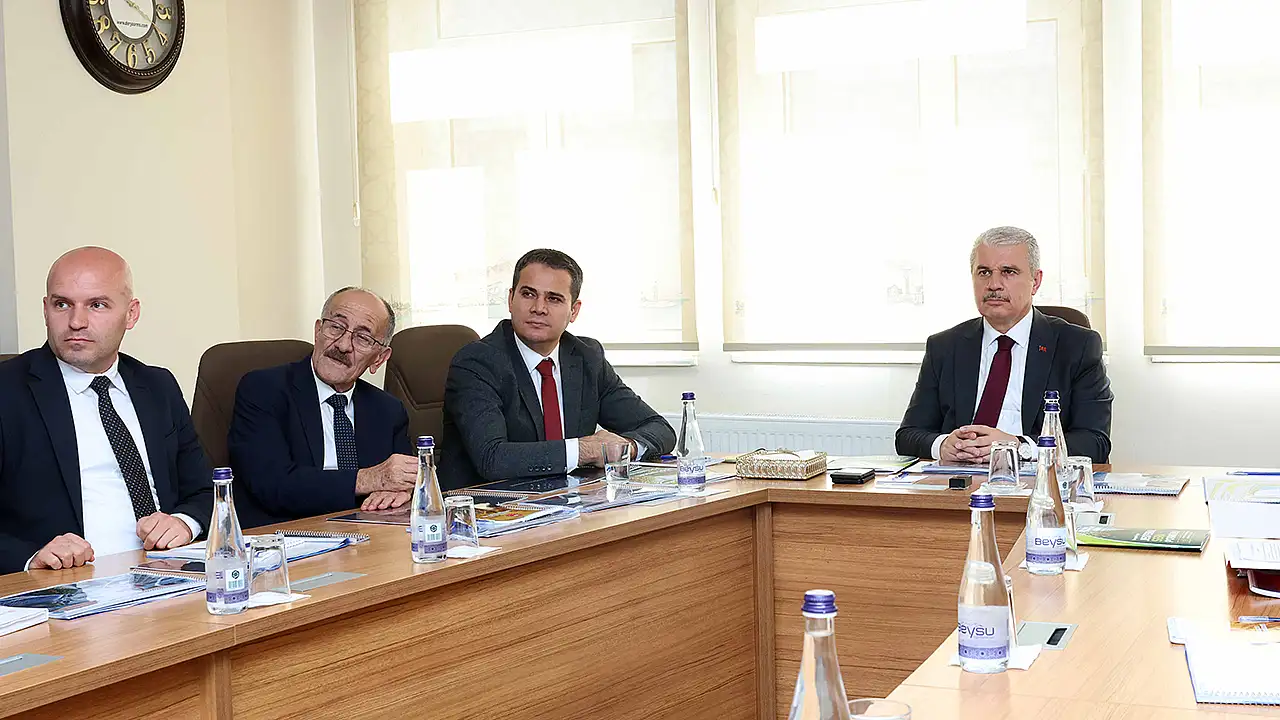 Konya Valisi Akın, Beyşehir'deki yatırımları ele aldı