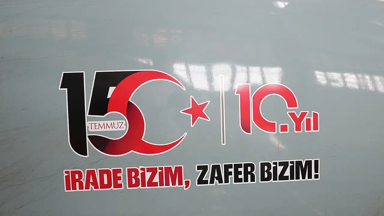 Konya YHT seferlerinde 15 Temmuz ruhu: Özel logolu trenler yola çıkıyor