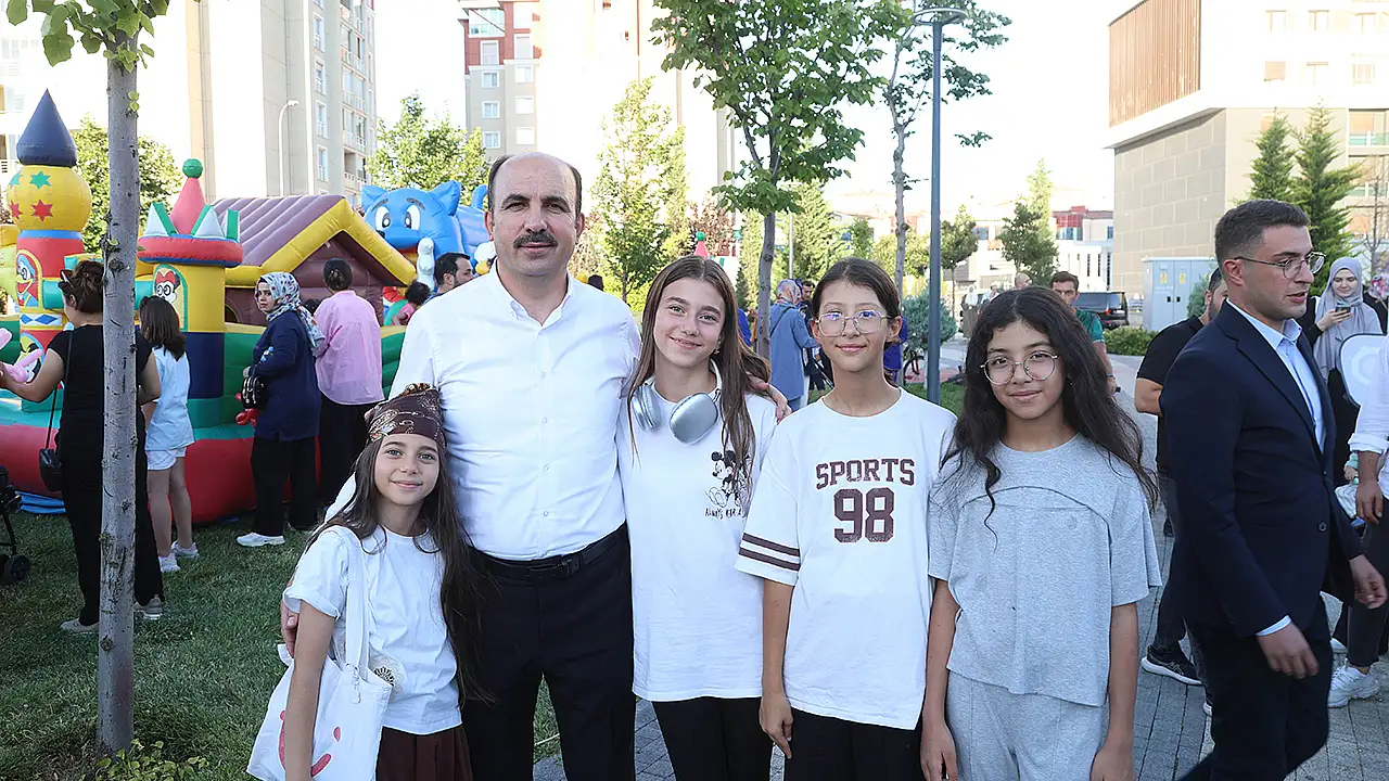 Konyalı çocuklar parklardaki yaz şenliğinde buluştu