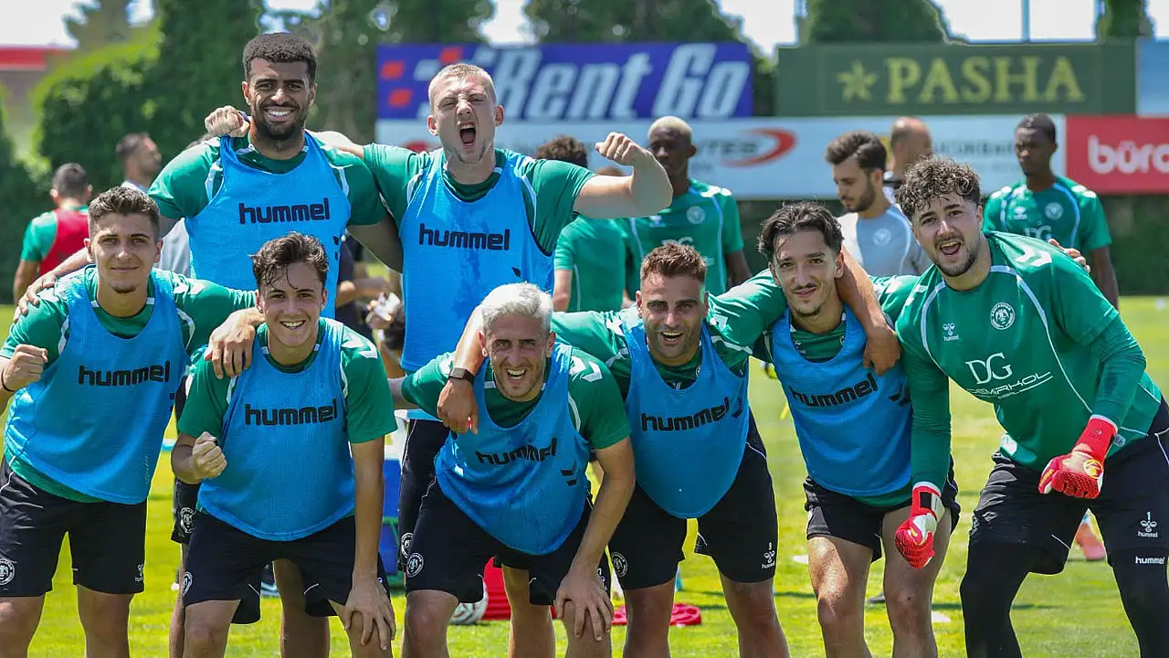 Konyaspor'un teknik patronu Palut: Hedef için henüz erken