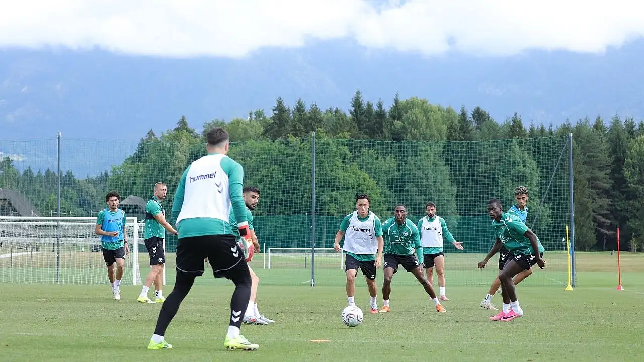 Konyaspor üçüncü etaba başladı