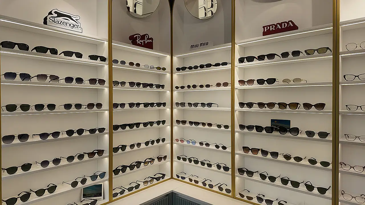 Şefik Can'da şıklığın yeni adresi Meyra optik