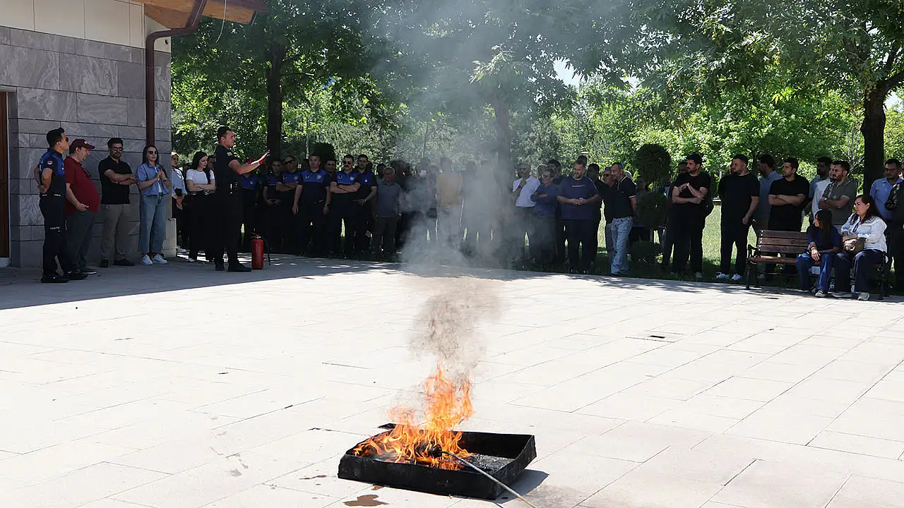 Selçuklu Belediyesi'nden hayat kurtaran yangın tatbikatı