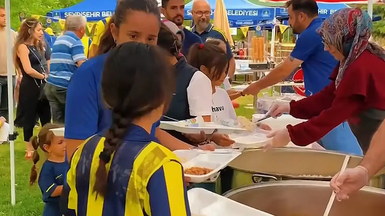 Seydişehir'de Dünya Fenerbahçeliler Günü kutlandı