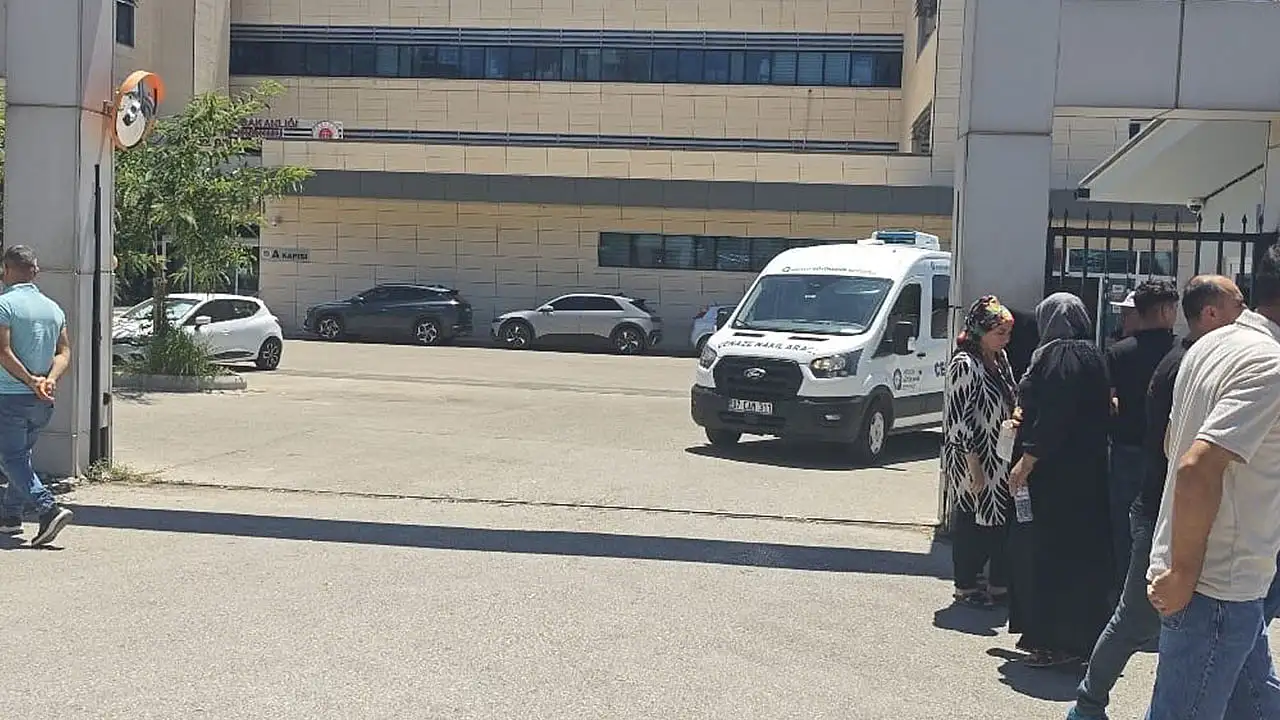 Takıntılı şahıs dehşet saçtı! Genç kadını öldürüp kendi canına kıydı