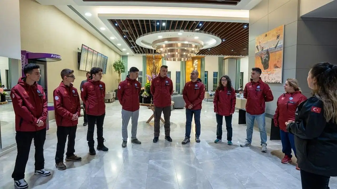 Türk bilim insanları Kuzey Kutbu yolunda