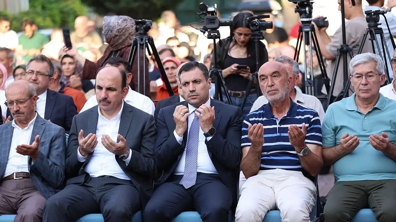 AK Parti Konya'da çeyrek asır buluşması